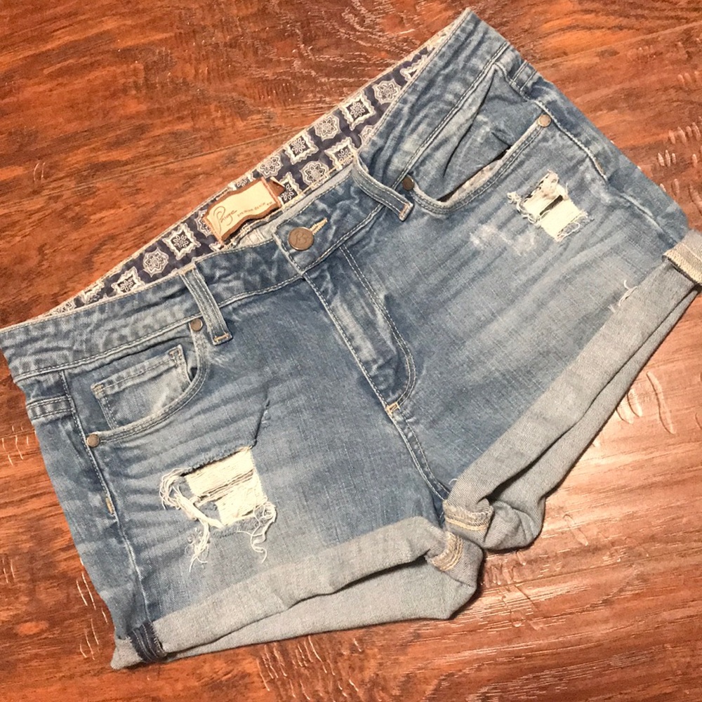 Paige distressed jean shorts size 30 light wash